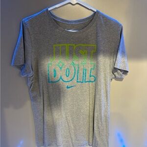 Nike Gray Short Sleeve Tee Sporty Design